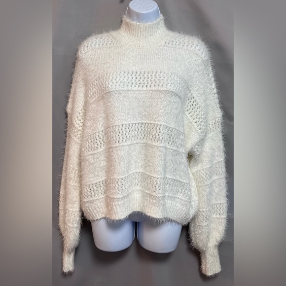 Forever 21 Fuzzy Contrast Panel Mock Neck Sweater Cream‎ Sz Large NWOT - Picture 1 of 13